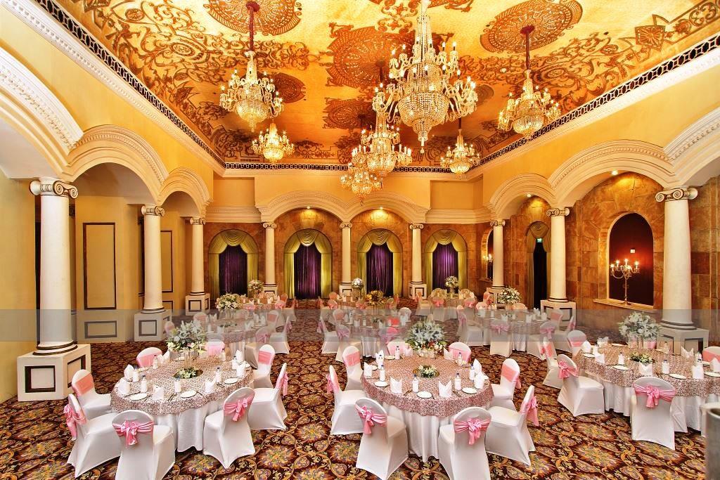 The Leela Palace — luxury destination wedding venue in Bangalore, India